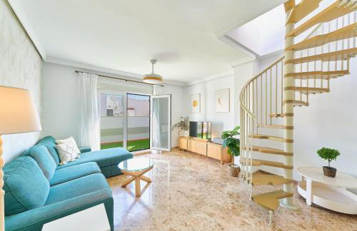 Penthouse - Private Rooftop Terrace, 2min to Beach - Foto 1