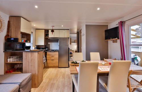 Grand Mobil Home 6 personnes climatisé avec 3 chambres et 2 salles de bains à Munster en Alsace - Foto 11