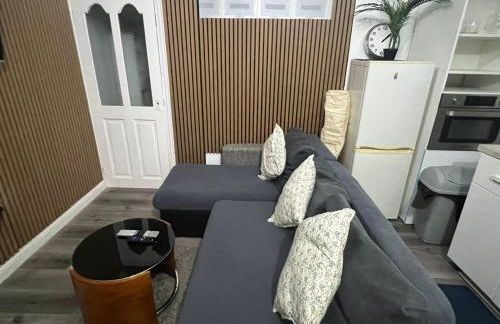 Femros Apartments, 15mins to city center. - Foto 30