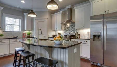 Spacious 4 King Room Belmont Home 2 Living Rooms Walk to Belmont & Vanderbilt Large Dining Table Smart TVs Parking 24 Hr Hospitality Near Music Row & The Gulch 2 miles to Broadway - Foto 2