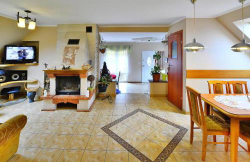 Cottage by Lake Ostrowieckie With Private Beach - Foto 4