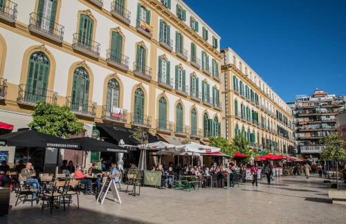 Two Bedroom Apartment in Málaga Center with Views - Photo 13
