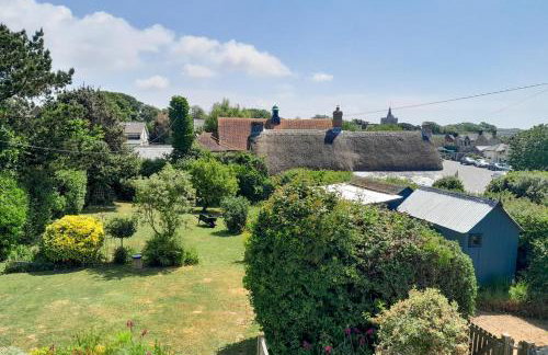 Chearsley Cottage - Photo 26