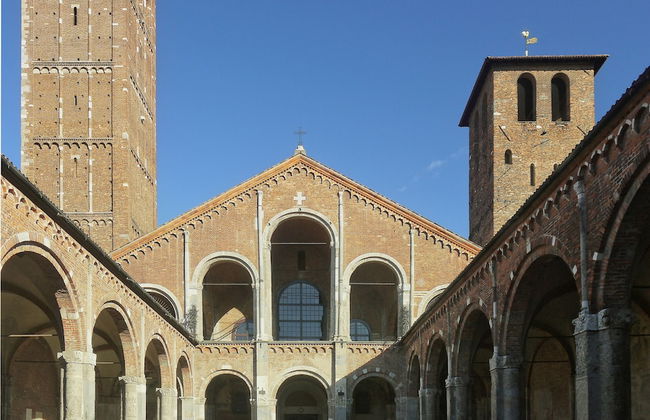 S.Ambrogio Square - Photo 26