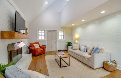 2 Mi to Tims Ford Lake! Cozy Cottage with Fireplace - Foto 3