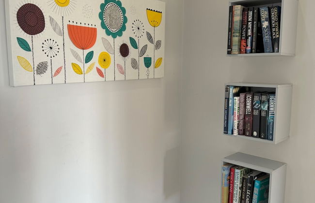 Warehouse Apartment-1 King Bed, Sleeps 2 - Foto 12