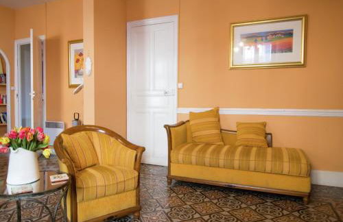 Old wine storehouse with terrace and garden - Foto 15