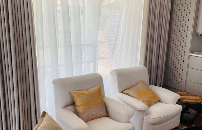 Immaculate Home in Avondale West - 2166 - Foto 3