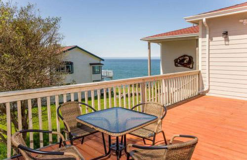 Cozy Oceanview! by OceanviewHotTubs Oceanfront! Shelter Cove, CA Tesla EV station - Foto 26