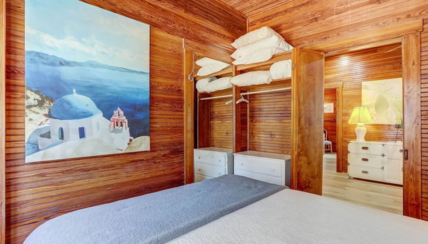 Dog Friendly Beachfront Condo, Direct Access to Beach by RedAwning - Foto 2, Habitación