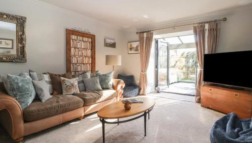 Johns Cottage - Photo 5