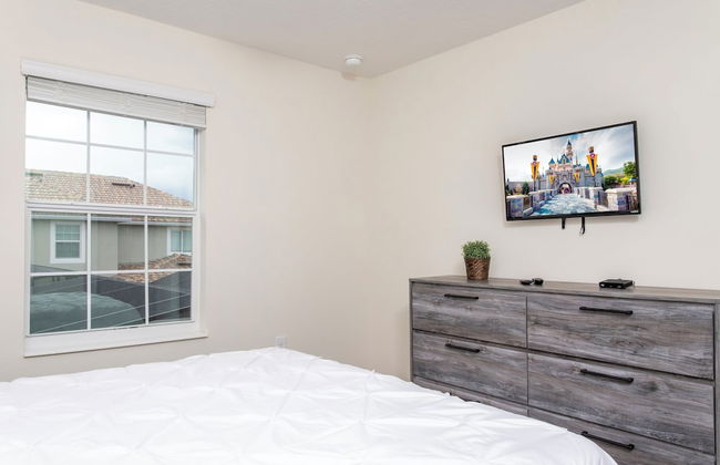 Luxurious Décor 4 Bd w/ Pool Close to Disney 4820 - Photo 69