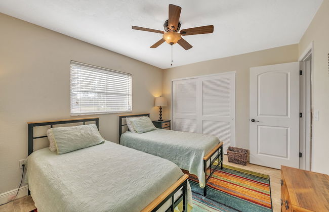 Beautiful Pool Home Near Siesta Key Beach 2 Bedroom Home - Foto 8