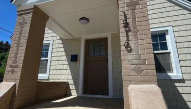 Freshly renovated home in a vintage neighborhood - Foto 1