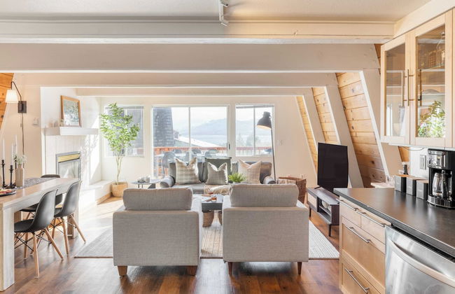 Chickaree & Chickadee Buyout by Avantstay 2 Sister Cabins - Photo 5