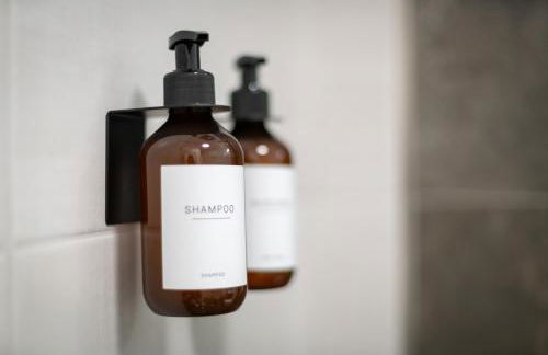 BLU APARTMENT -modern interior design in city centre- close to HBF & Uni - Foto 18