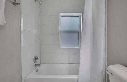 Modern Townhouse in Historic Building Walk to Downtown - Foto 21