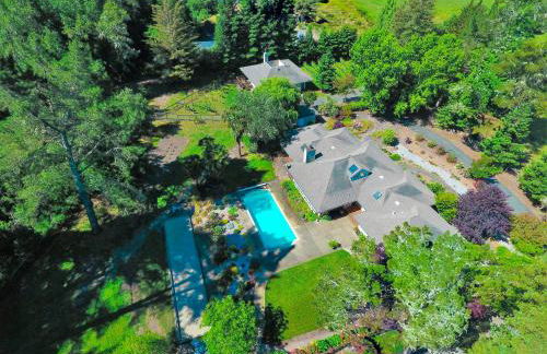 Luxe Villa Estate, Sonoma, Private Creek, Hot Tub, Pool, Bocce - Foto 4
