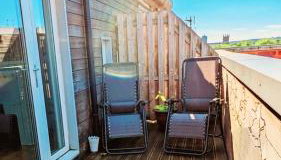 Cosy Central 2-Bed Flat City View & Parking - Foto 4