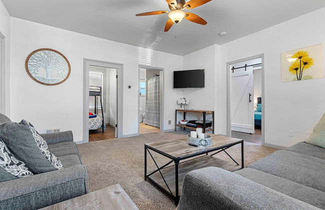 Small Town Retreat- 5br- Movie Theater Room - Foto 12