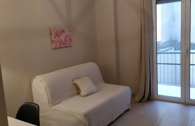 On the Metro Station of Korydallos, Near Peiraeus - Foto 16