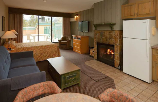 Douglas Fir Resort and Chalets - Photo 18