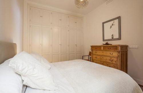 PENTHOUSE IN RESTORED c19TH HOME - Foto 9