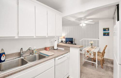 Lux Marina Village with parking - Foto 28