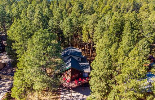 Chalet in the Pines Spa Game Room Wraparound Deck - Foto 3