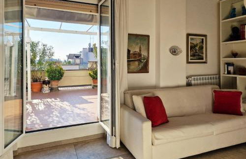 "Pier's House" - Attico a 3 chilometri dal Centro Città - Photo 1