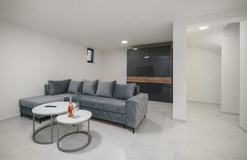 "Golden Sky"Rooftop Pool Villa - Photo 60