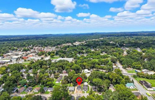 2BR Modern Southern Charm - Foto 18