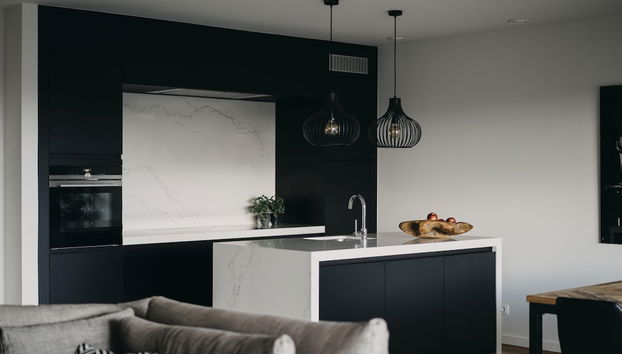 Huswell - The Tide - Stylish Sea View Apartment for 4 - Prime Location With Private Parking - Foto 3, Habitación