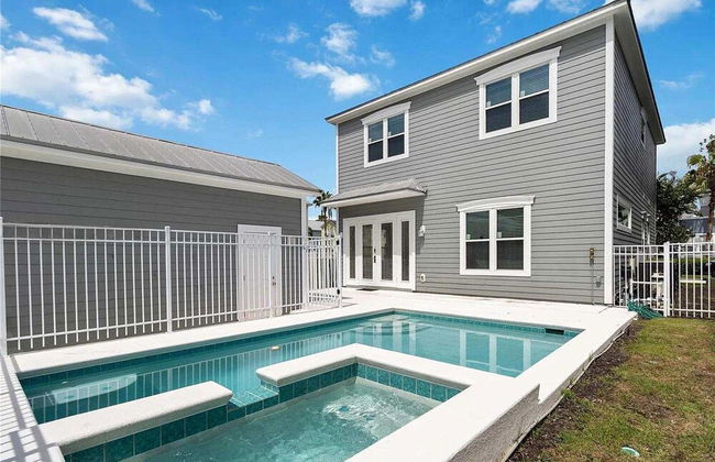 Gorgeous 4Bd Close to Disney With Spa at Reunion Resort 1552 - Foto 1