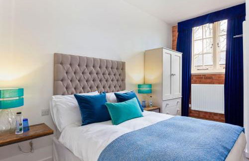 Bowen-Buscarlet (Large Suite) at Bicester Heritage - Foto 1