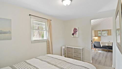 Spacious Retreat Fenced Yard Screened Deck - Foto 5