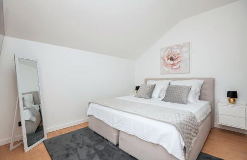 Luxury Lake-View Villa Karmen with Heated Pool, Private Spa & Sunset Terrace - Foto 56