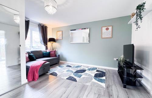 Lokfu Garden By Furnished Accommodation 3 Bedroom House Free Parking Perfect For Contractors and Families - Foto 1