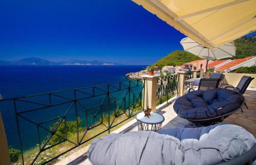 Villa Apoplous with pool - Photo 1