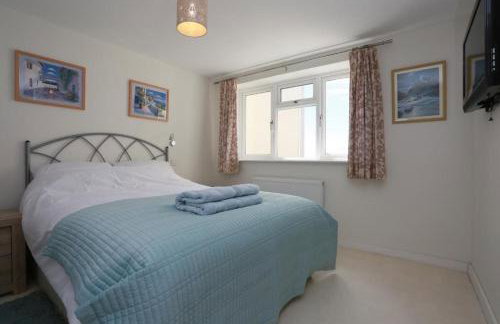 LATITUDE WEST by BOURNECOAST - An Impressive Holiday Apartment with FANTASTIC SEA VIEWS, a Balcony and Parking - FM6180 - Foto 16