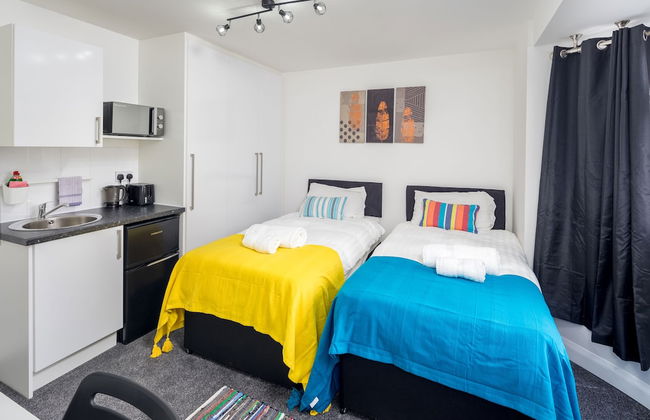 SAV Wembley Studios - Photo 9