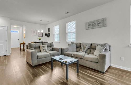 Quiet 3 Bedroom Escape in Ladson with 2 Car Garage - Foto 15