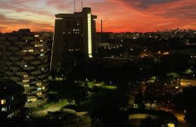 14eme et der étage "Arty" avec 2 chambres et vue panoramique ! - Foto 14