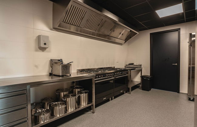 Large Countryside Group Stay - Photo 4