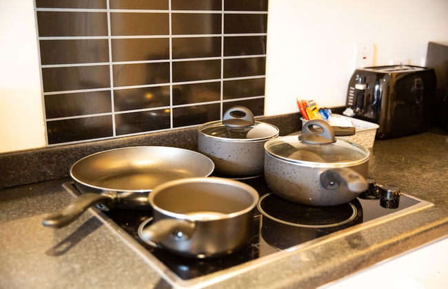 Velvet 1-bedroom Apartment With Balcony, Hoddesdon - Foto 17