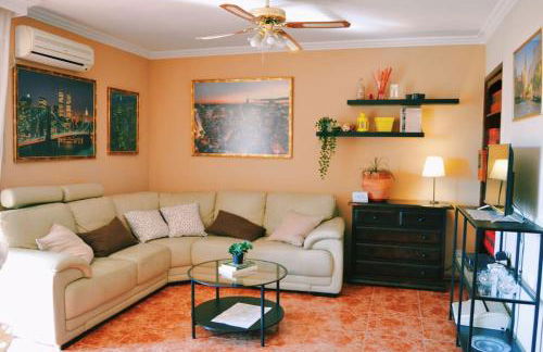 El Apartamento de Trini - Photo 1