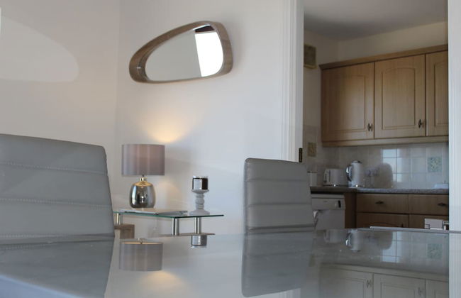 Beachfront Panoramic Seaview Free Wifi & Parking - Photo 11