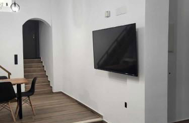 White Boutique Homes - Serenity - Photo 22