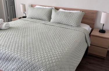 Perfect 4Bd with King Bed Vacation Home - Photo 32