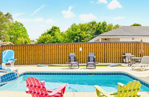 Lion of the Beach - Photo 49